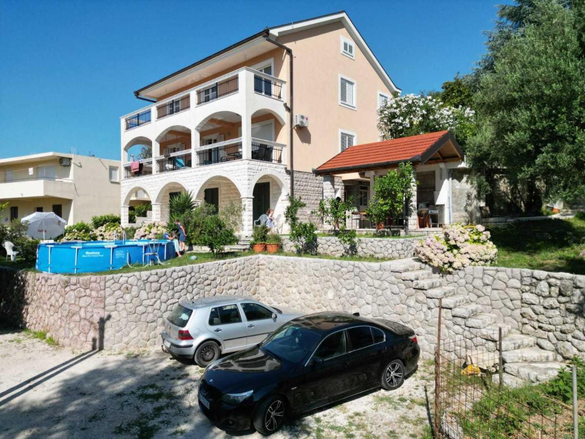 Apartmani Andrea Studio Херцег Нови Екстериор снимка