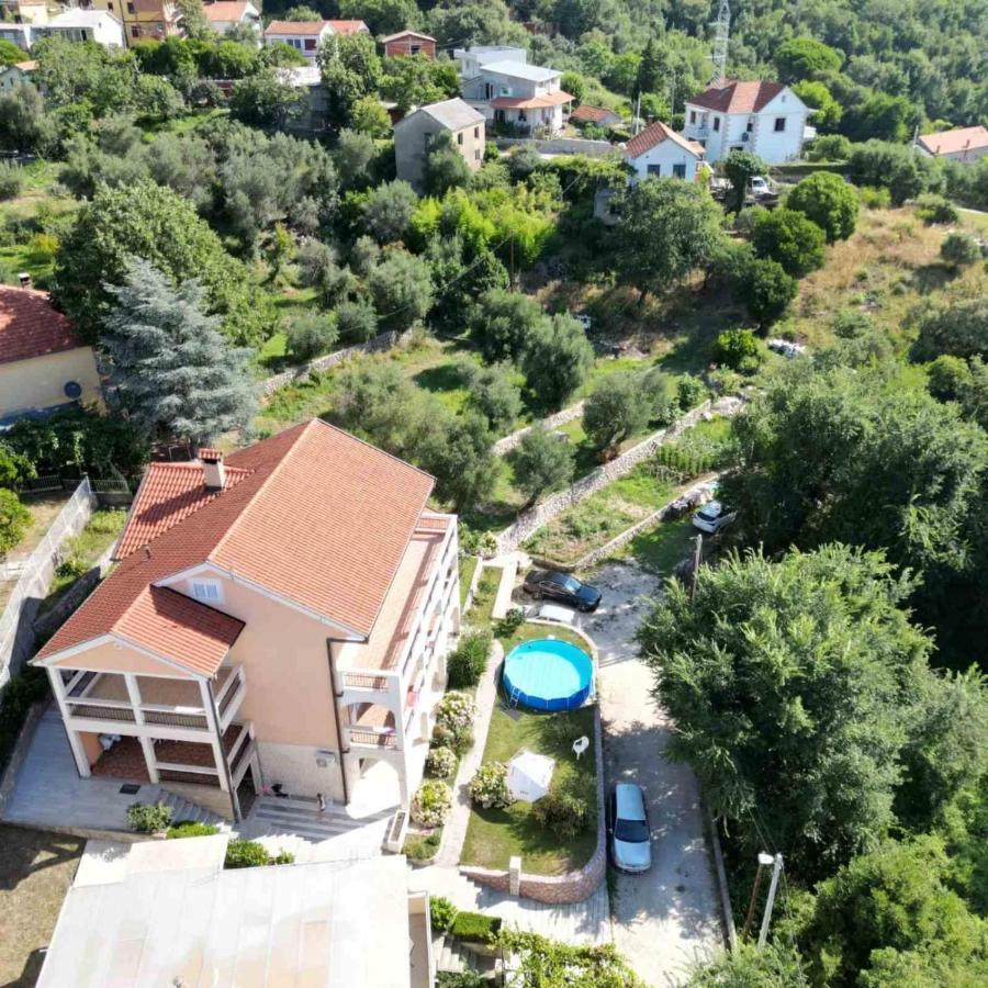 Apartmani Andrea Studio Херцег Нови Екстериор снимка